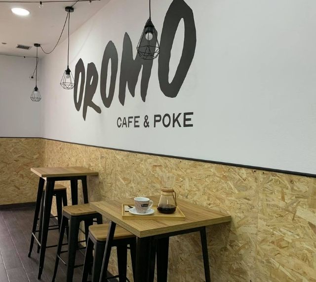 Oromo Cafe y Poke